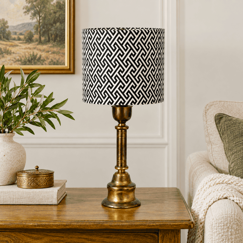 Small Vintage Brass Table Lamp, Dark Patina Accent Lamp, 20.5 Inch Brass Lamp, Clip On Shade Lamp, Traditional Vintage Lighting