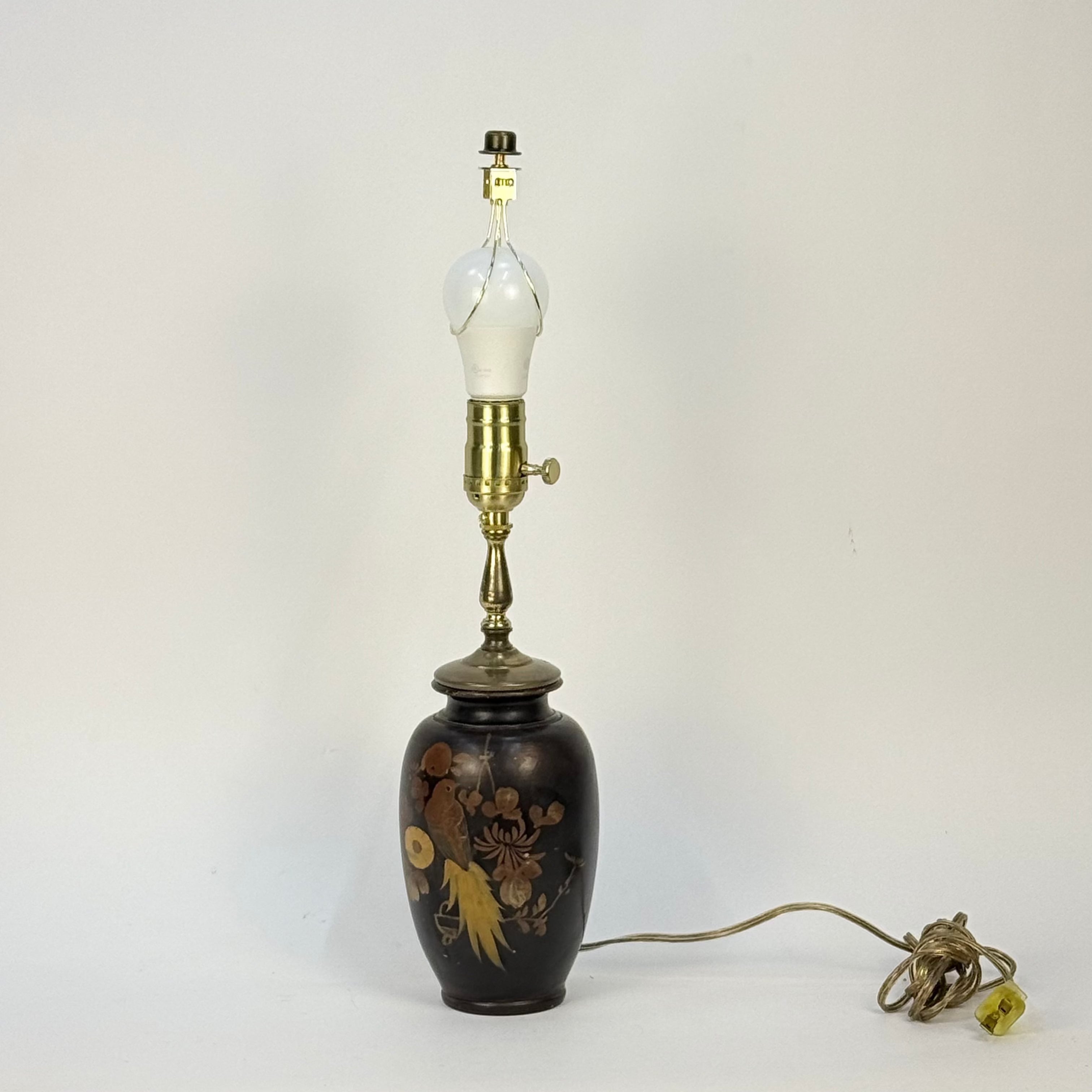 Small Japanese Vase Lamp