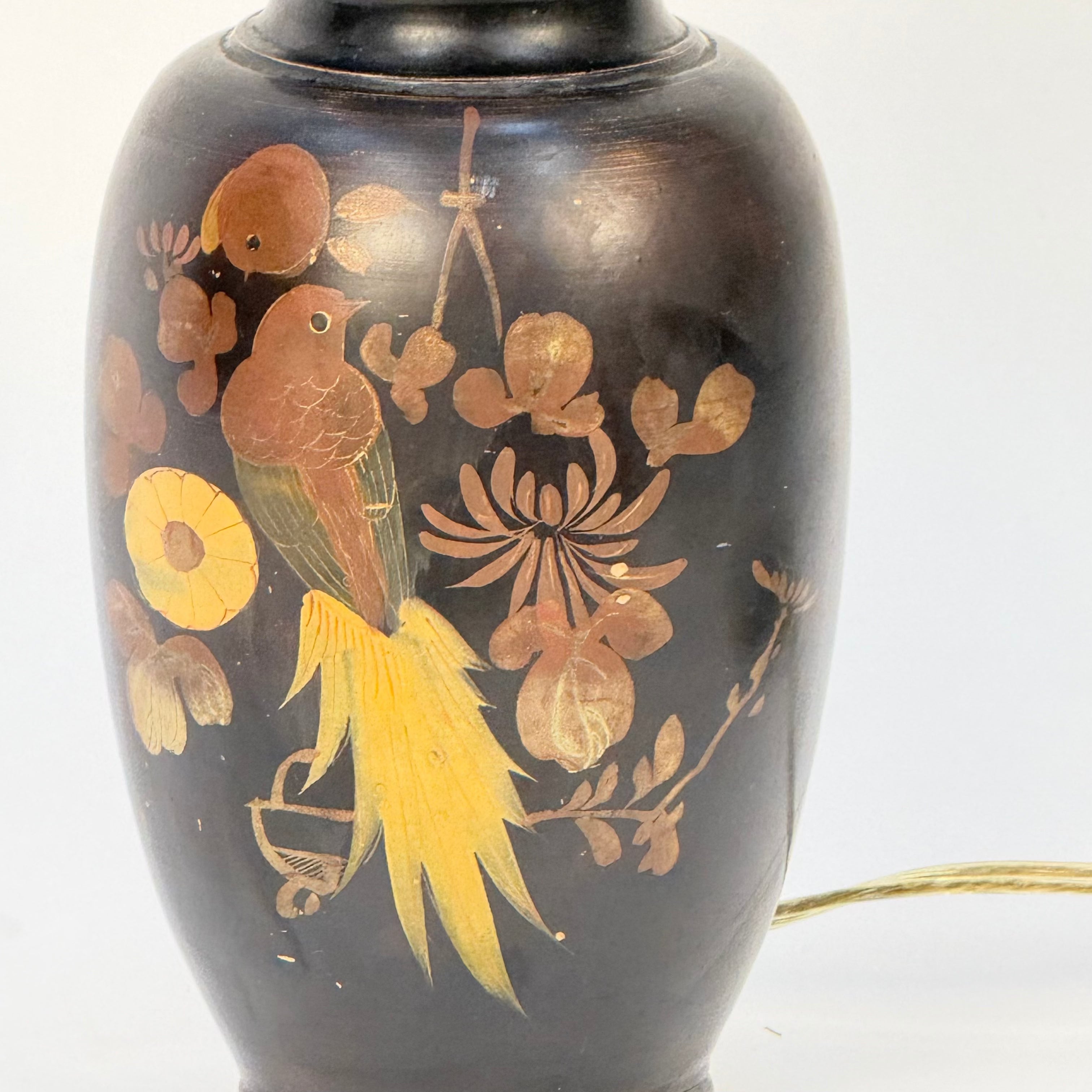 Small Japanese Vase Lamp