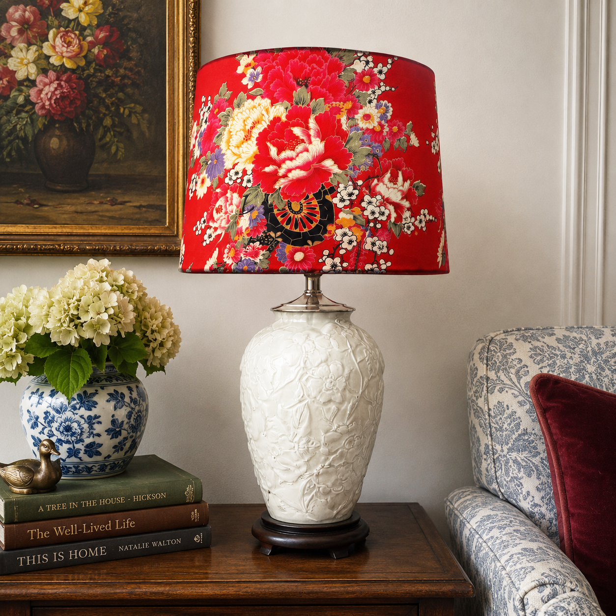 Vintage Phoenix Glass Sculptured Artware Vase Lamp | White Floral Glass Table Lamp | 1936–1958 Vintage Lighting