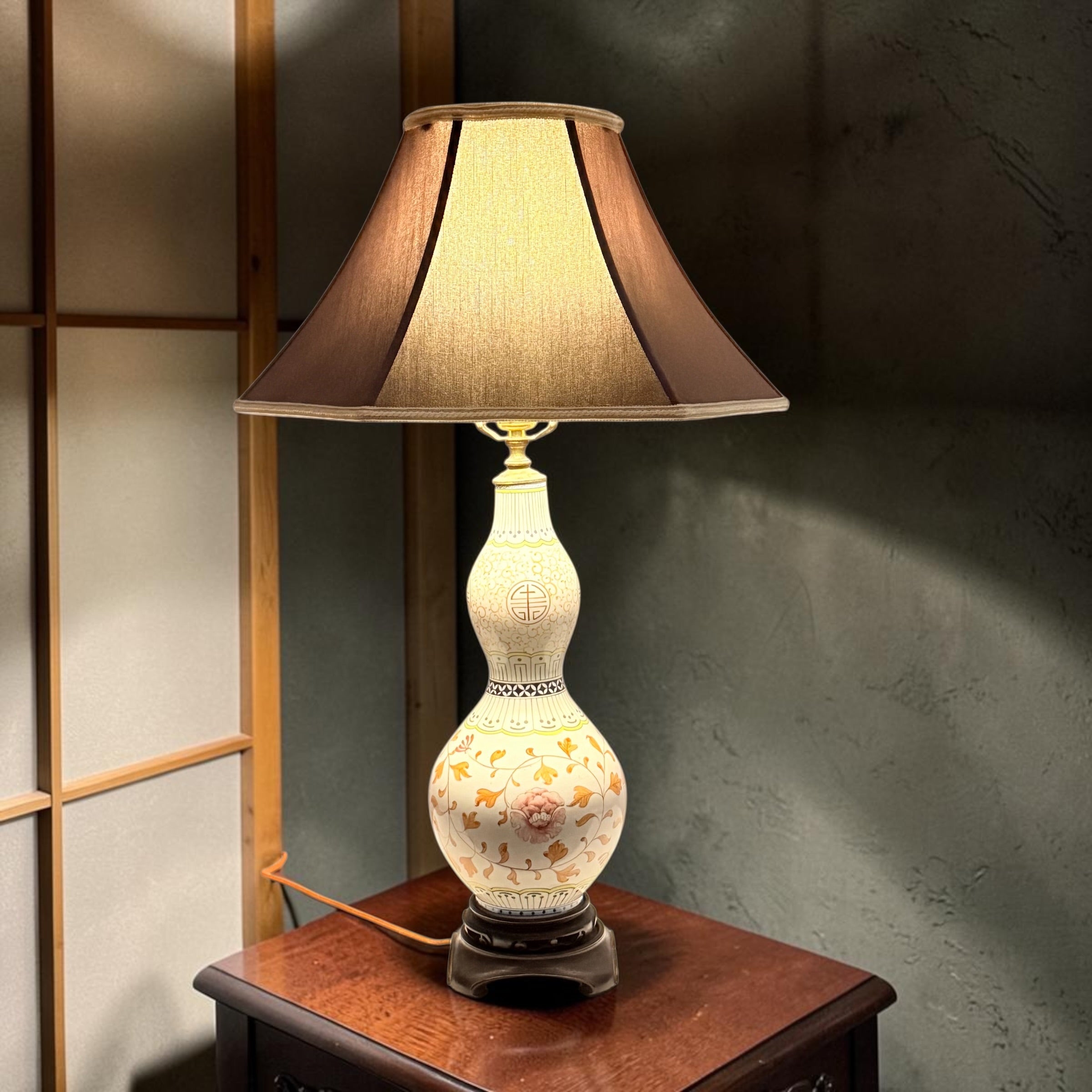 Vintage Chinese Handmade Gourd Lamp, Unique Double Gourd Table Lamp, Boho Asian Accent Lamp