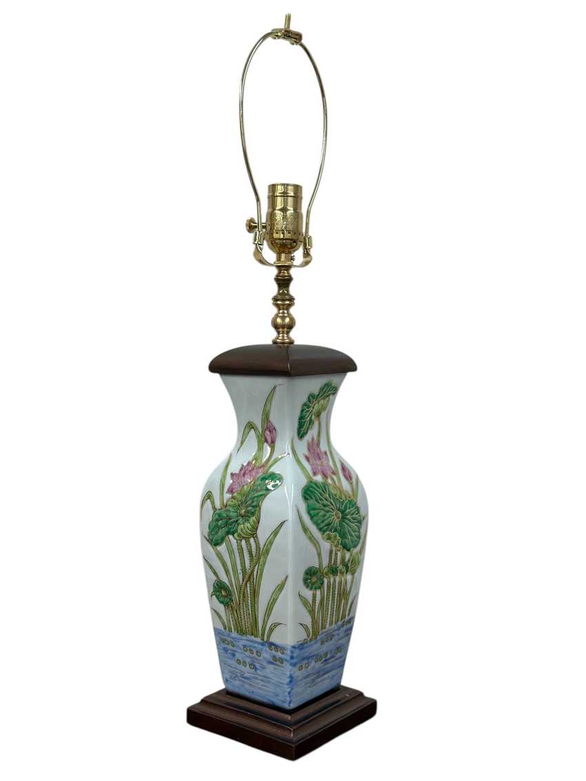 Thai Vase Lamp