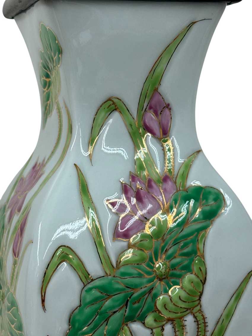 Thai Vase Lamp