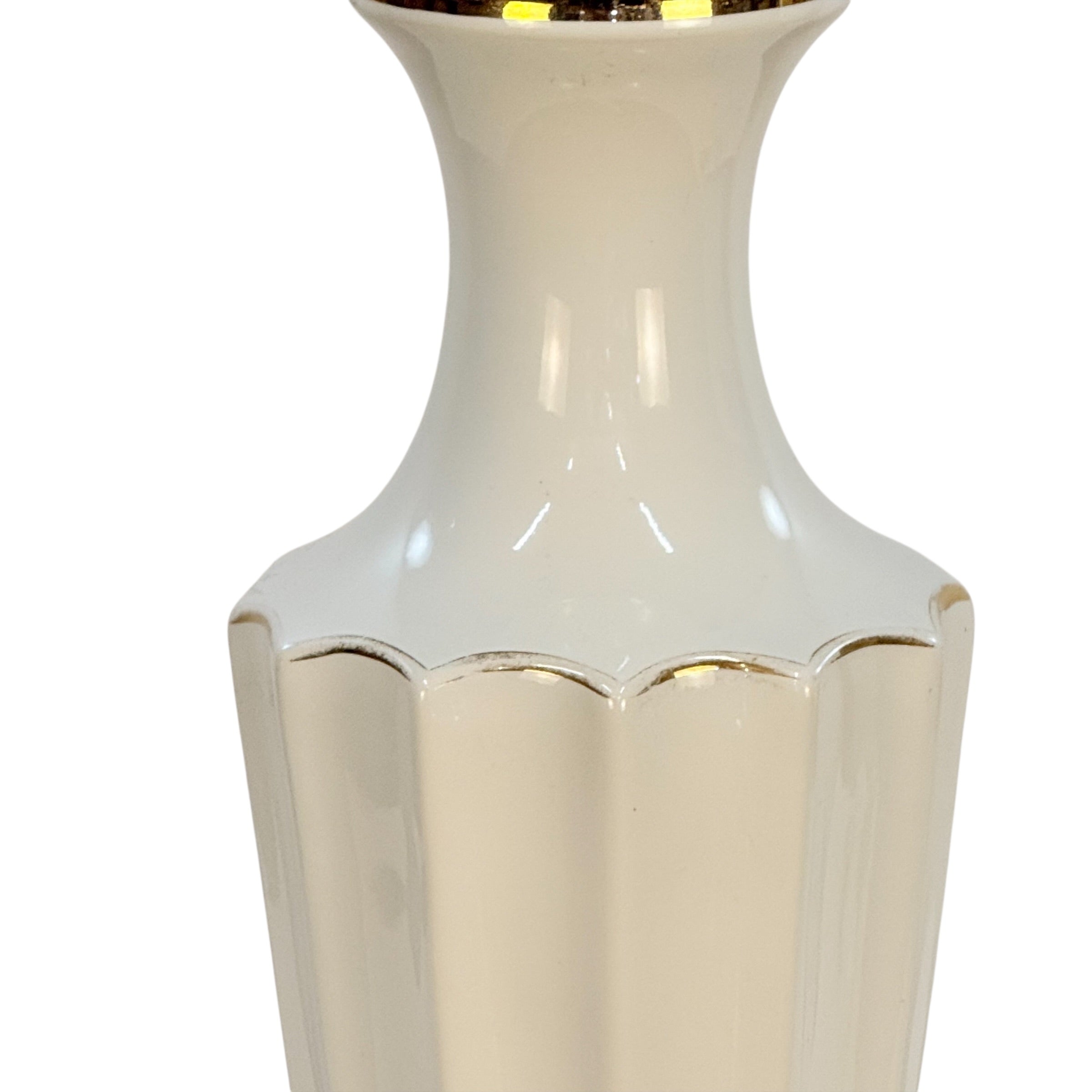 Vintage White Ceramic Table Lamp Gold Accents – 30” Mid Century Hollywood Regency Fluted MCM Lamp