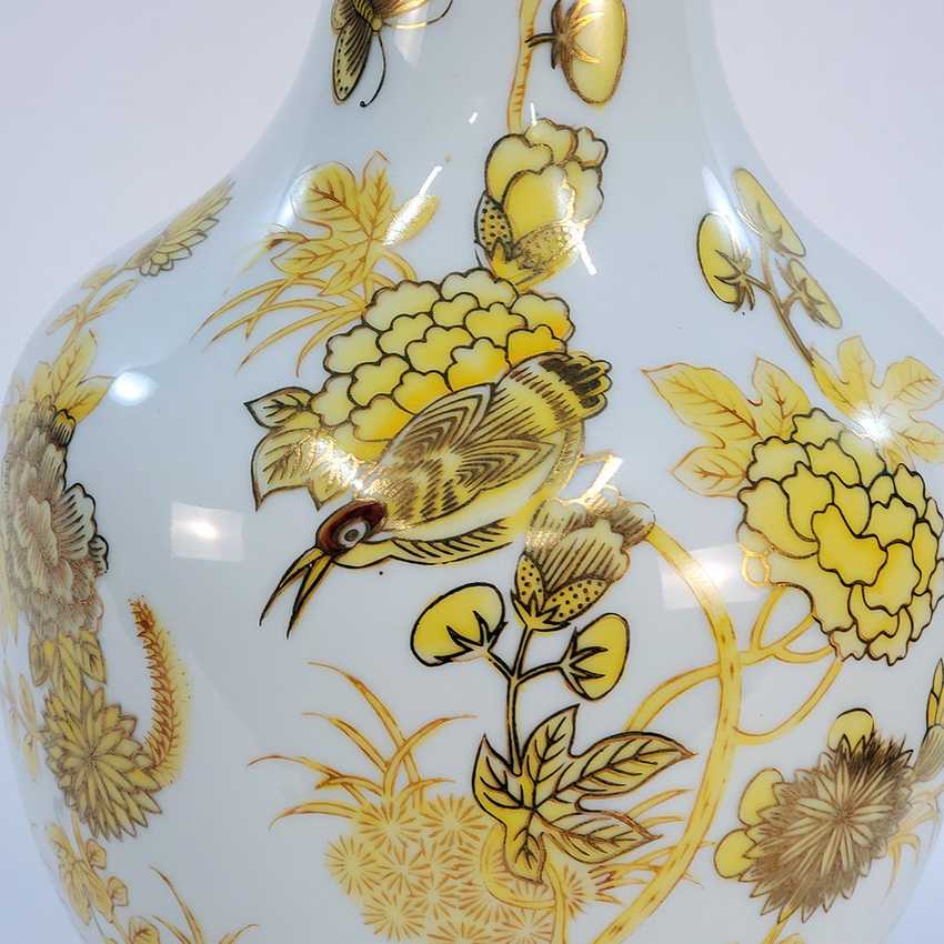 Vintage Satsuma Style Chinoiserie Vase Lamp with Gilt Florals &amp; Asian Coin Finial