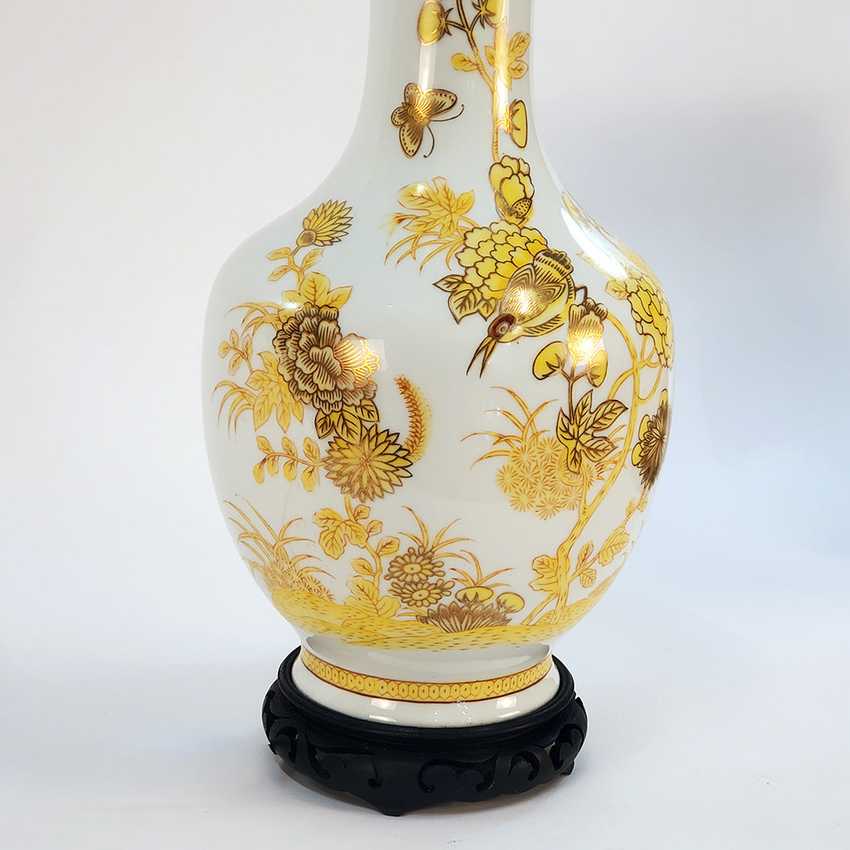 Vintage Satsuma Style Chinoiserie Vase Lamp with Gilt Florals &amp; Asian Coin Finial