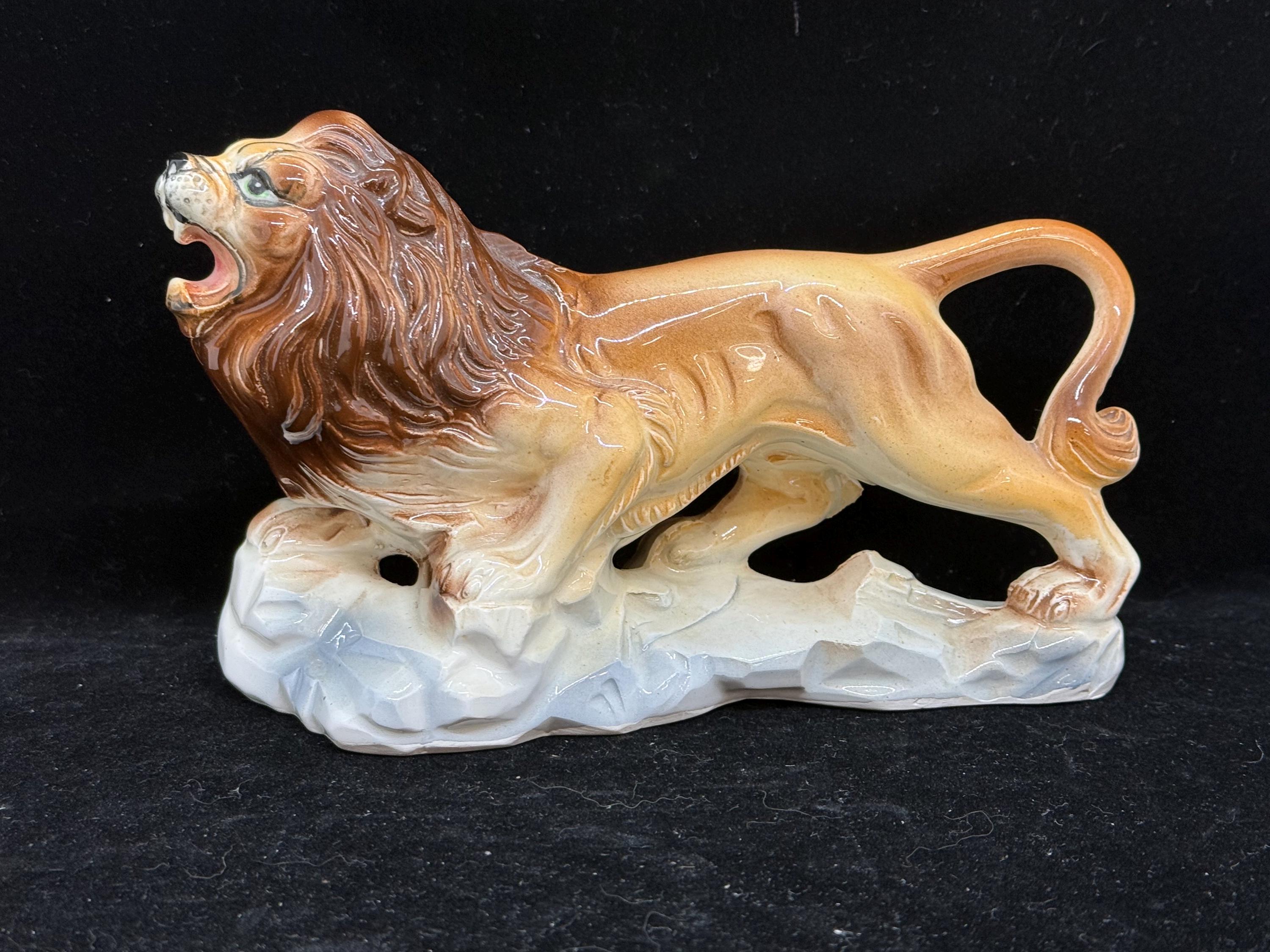 Vintage Artmark Made in Japan Lion