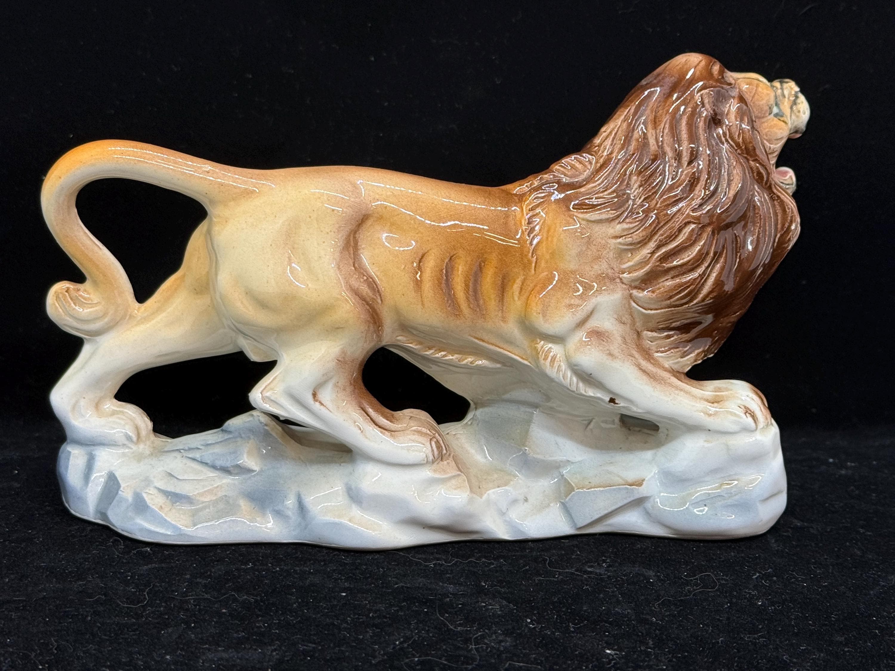 Vintage Artmark Made in Japan Lion