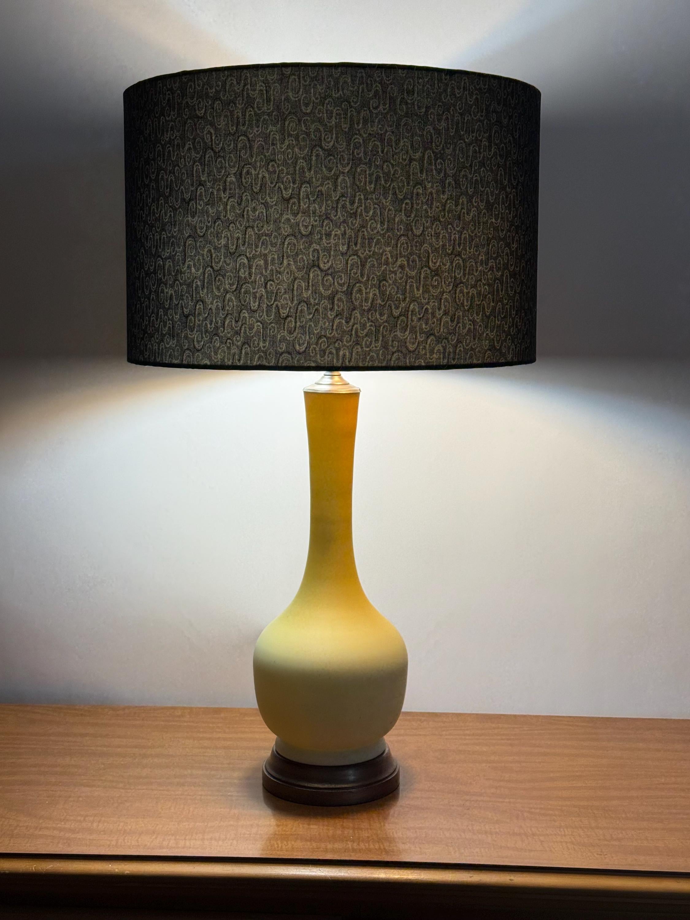 Black with Gold Metallic Accent Pattern Drum Lampshade - Available in 6, 8, 10, 12, 14, and 16 inch Sizes
