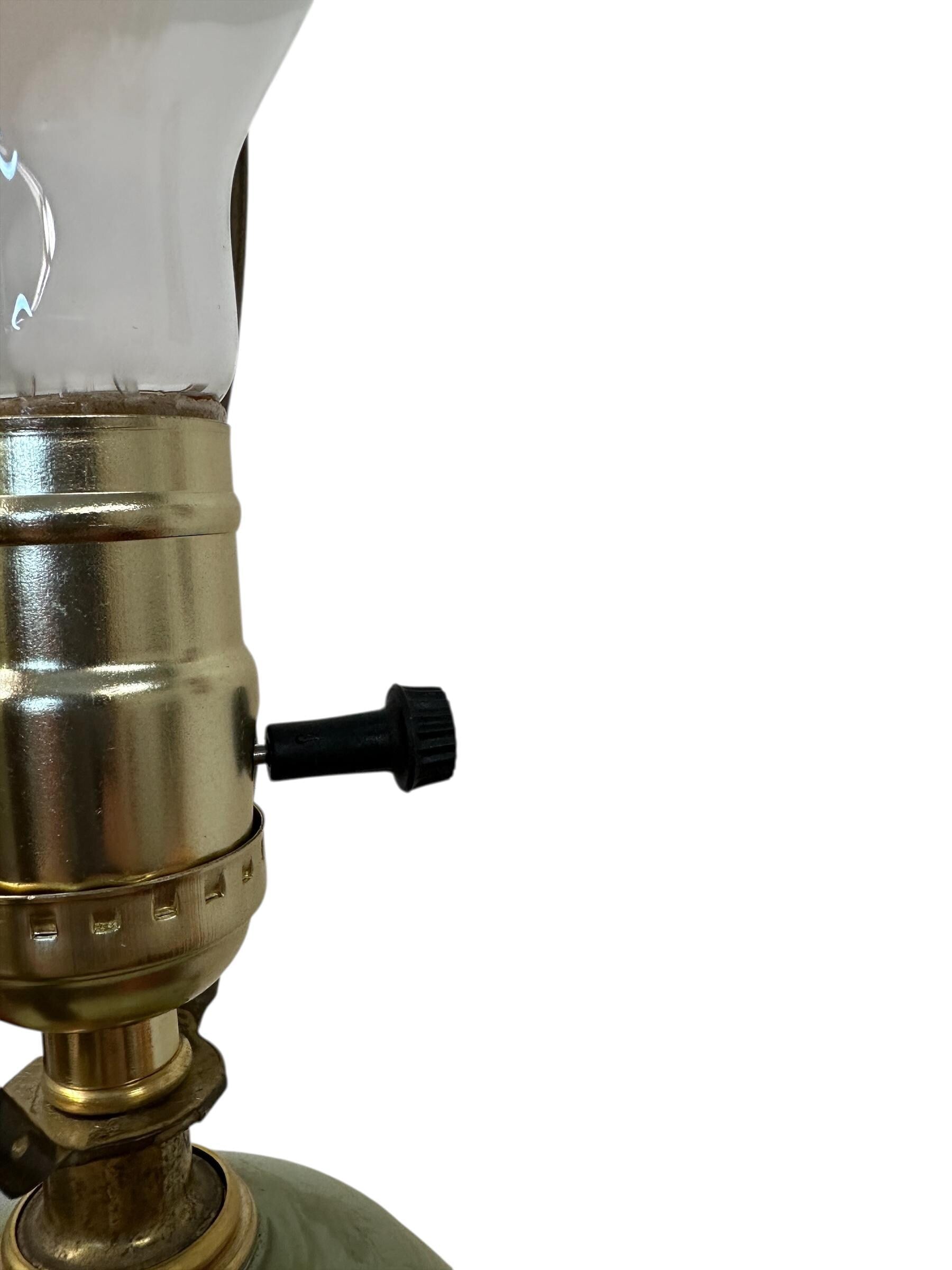 Atomic MCM Avocado Green Lamp
