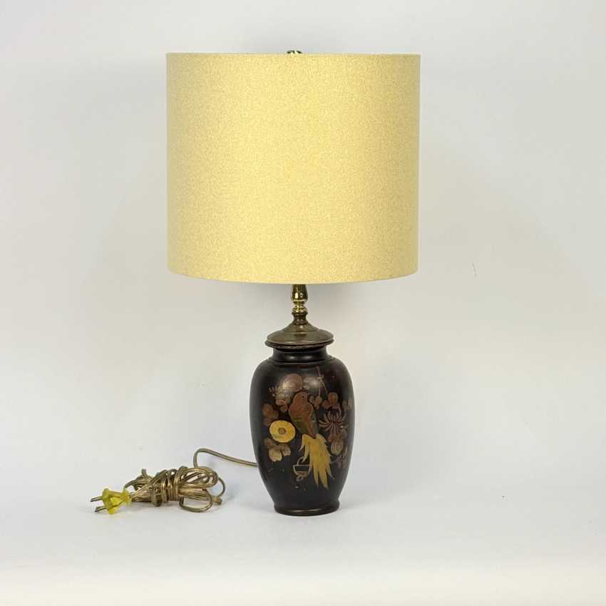 Small Japanese Vase Lamp