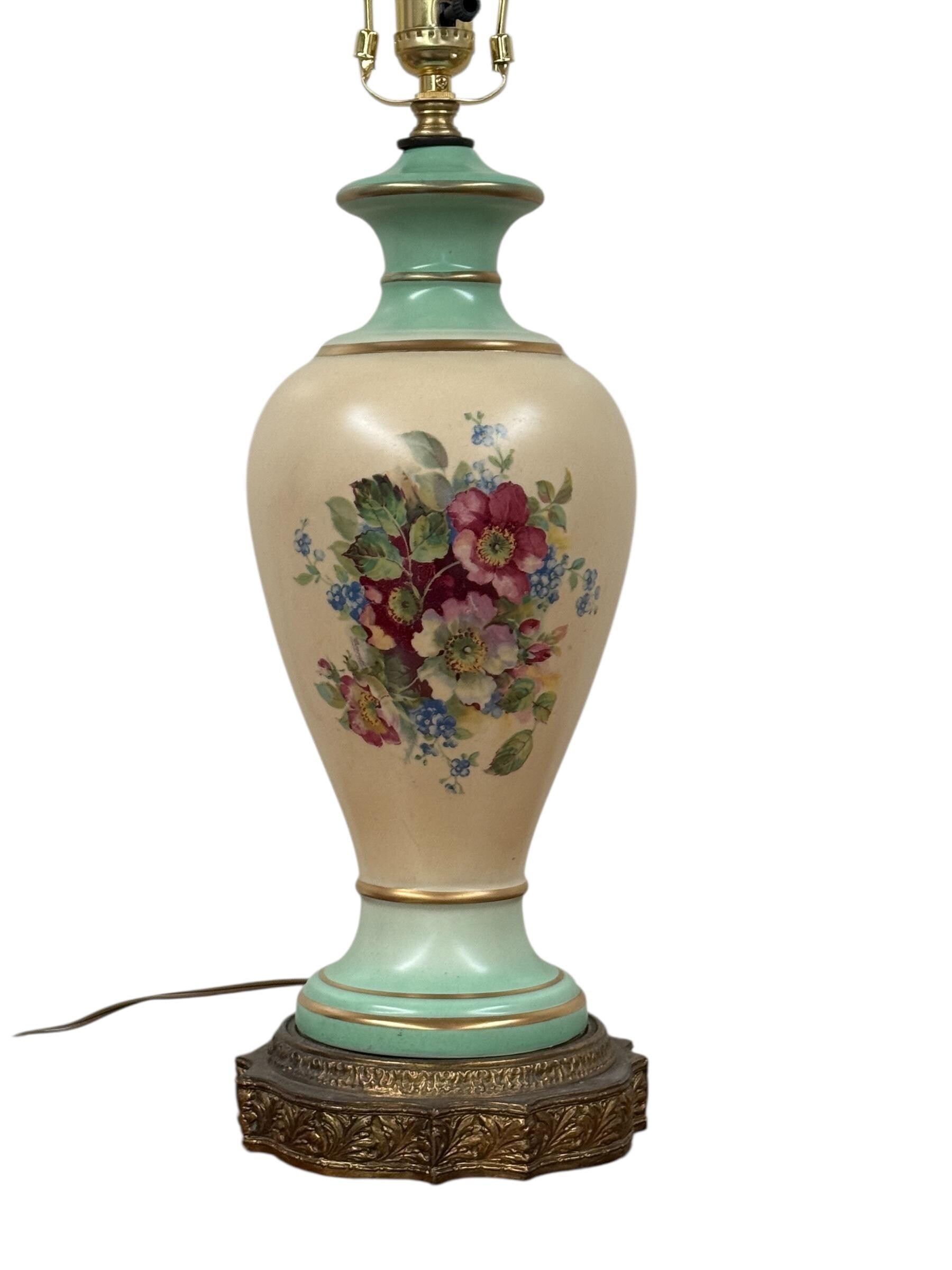 Vintage ceramic Floral Bouquet Lamp, Home Decor Lamp, Table Accent Vintage Lamp