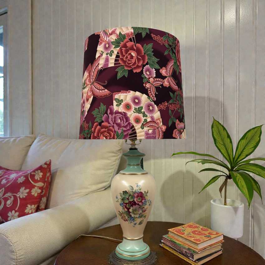 Vintage ceramic Floral Bouquet Lamp, Home Decor Lamp, Table Accent Vintage Lamp