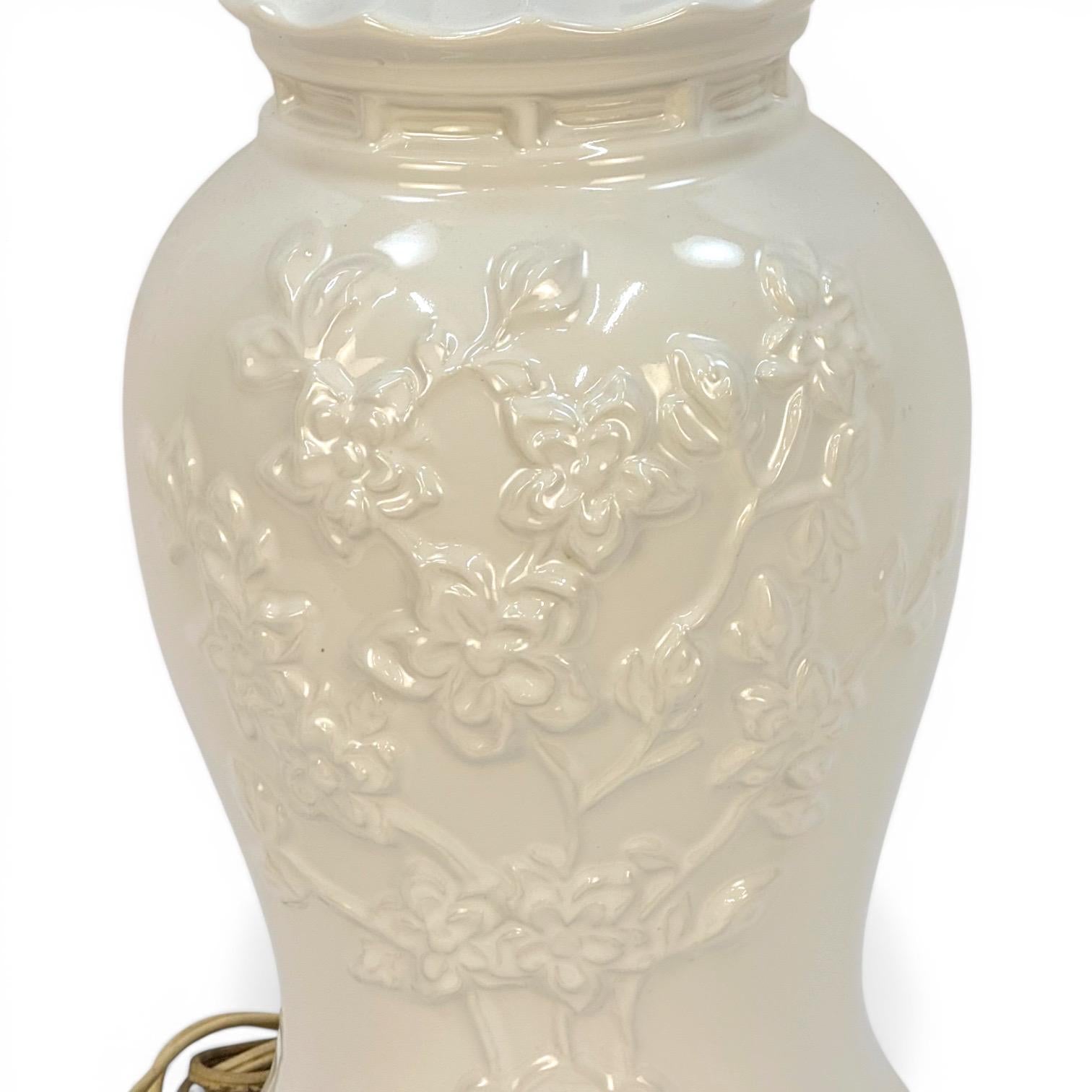 White Ginger Jar Style Lamp