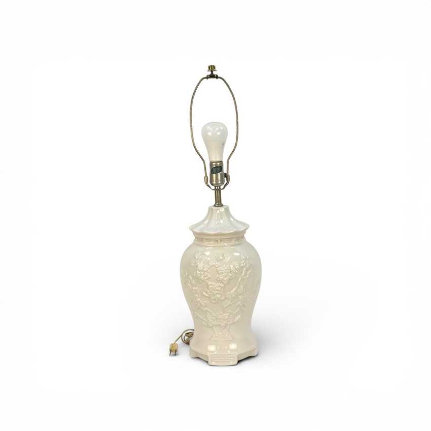 White Ginger Jar Style Lamp