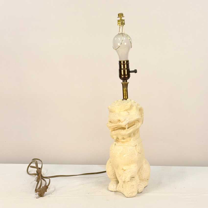Vintage Chinese Foo Dog Lamp