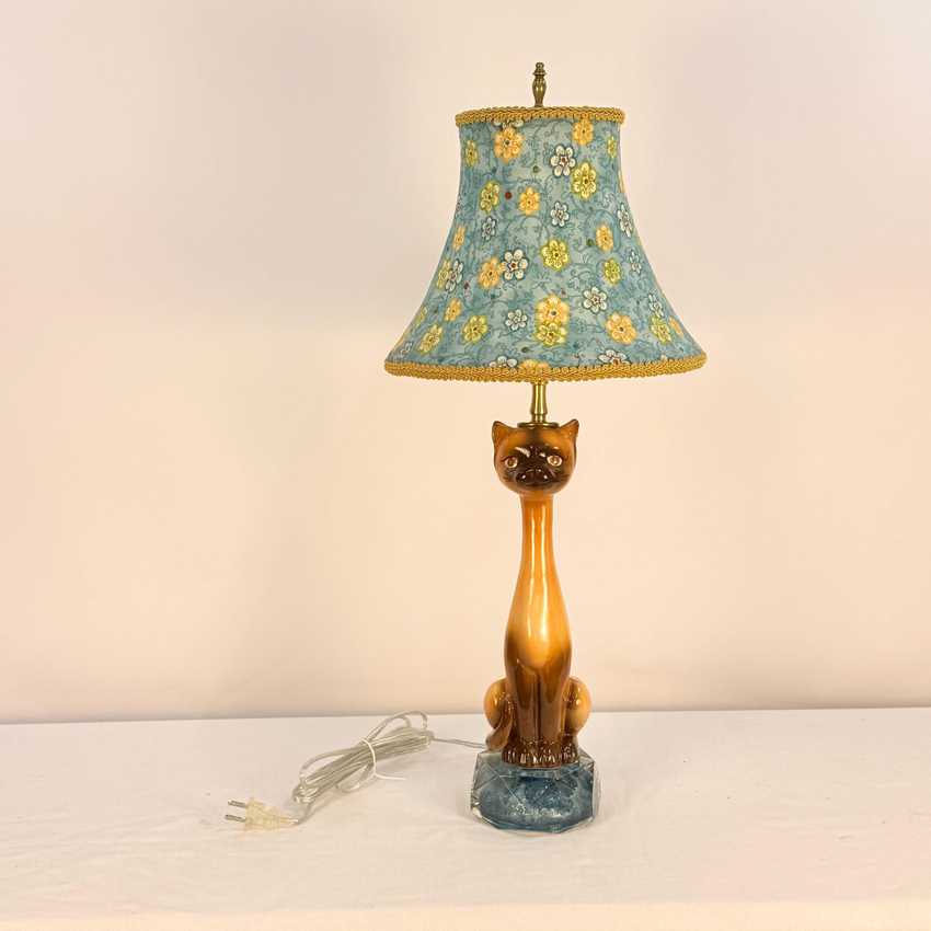 Whimsical Decorative Siamese Cat Lamp