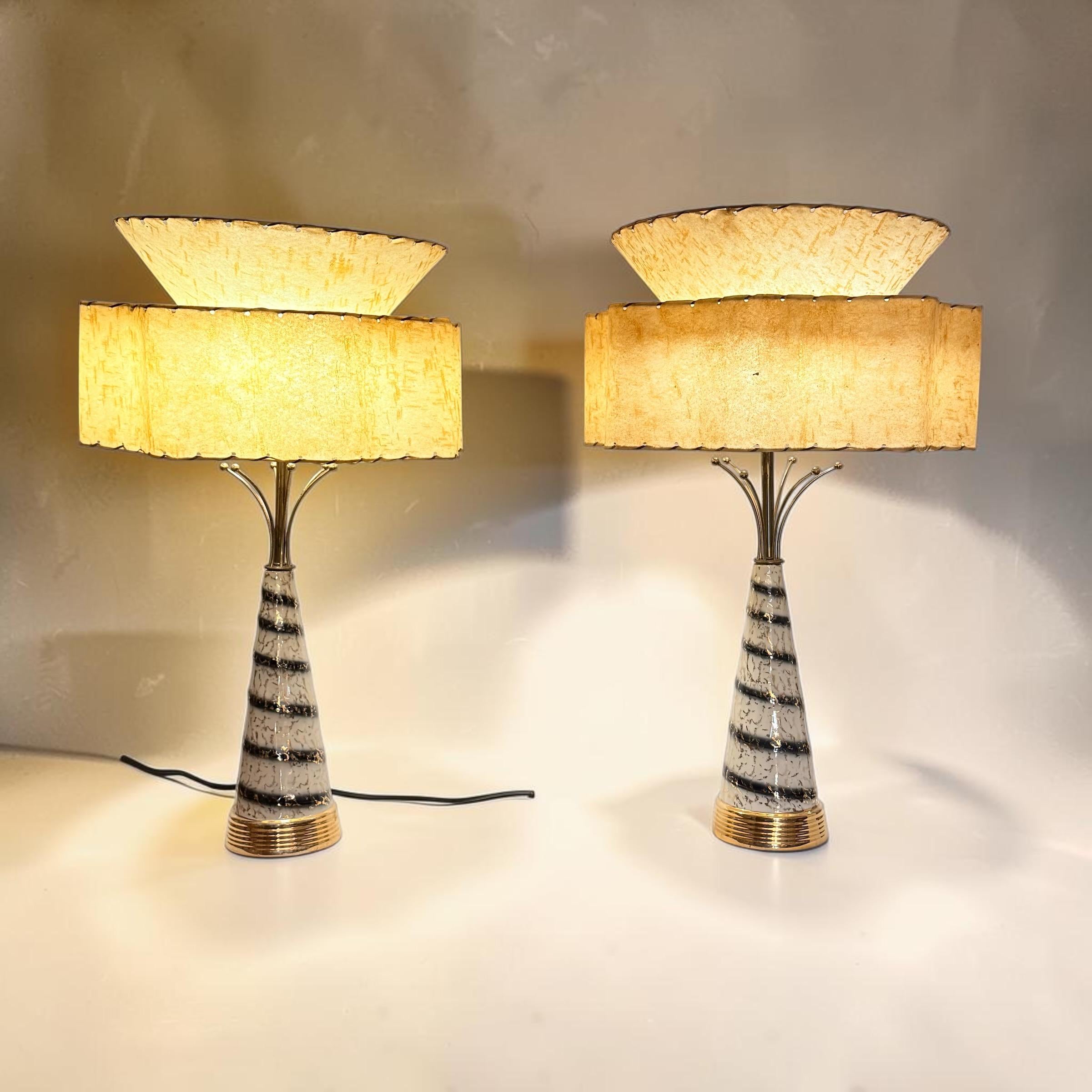 Atomic Swirl Lamp Pair, Mid Century Decorative Table Lamp Pair, Retro Space Age Atomic Lighting Pair, Fiberglass Shades