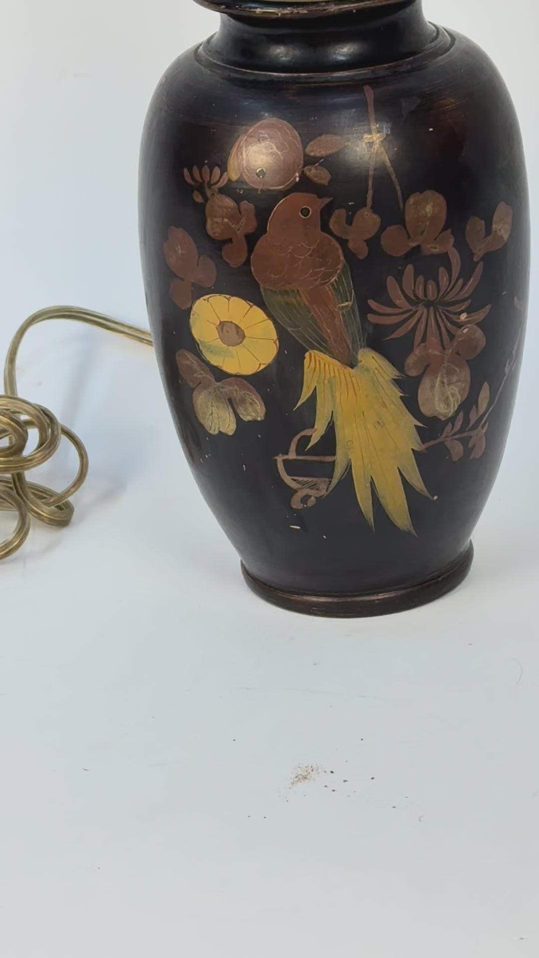 Small Japanese Vase Lamp